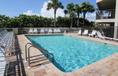 St. Pete Beach Apartment | Gulf Strand Resort 207