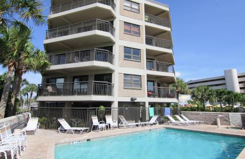 St. Pete Beach Apartment | Gulf Strand Resort 207