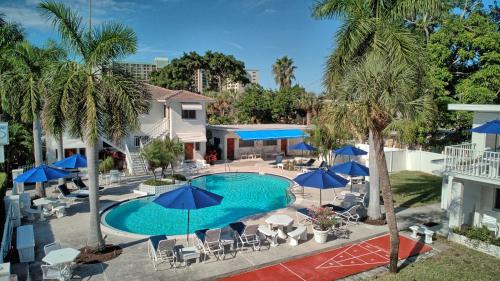 St. Pete Beach Apartment | Gulfside Resort Unit 4