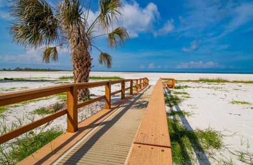 South Island Apartment | Gullwing #203 by Sun Palace Vacations