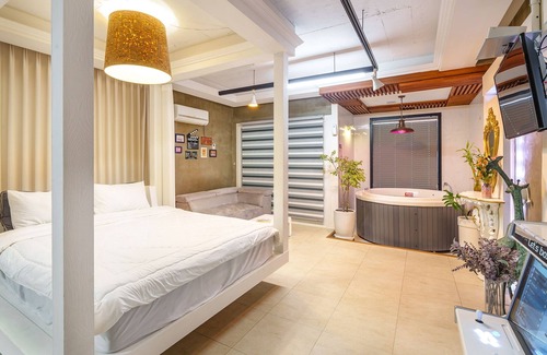Gyeongju House | Gyeongju 20th Street Spa Pension