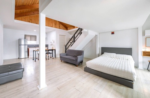 Gyeongju House | Gyeongju The Stay Spa Pension