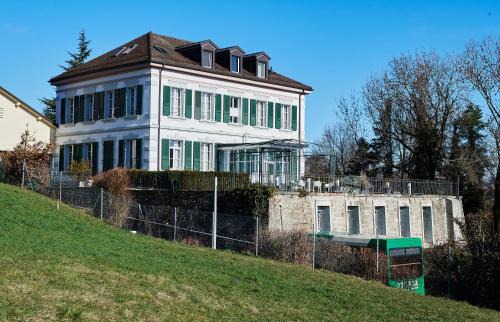 Cossonay Hotel | Hôtel Le Funi de Cossonay