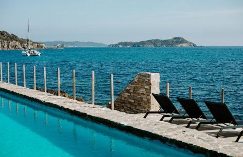 Giens Hotel | Hôtel Le Provençal - Rénové en 2025 - Bord de Mer