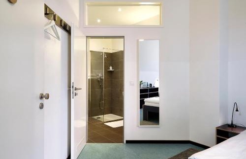Neukoelln Hotel | Hüttenpalast