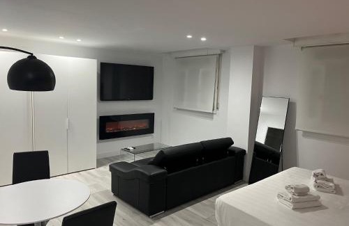 Noja Hotel | H. Pelayo Autocheck-In Suites con Jacuzzi