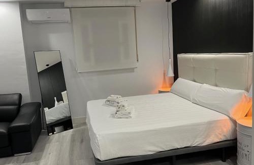 Noja Hotel | H. Pelayo Autocheck-In Suites con Jacuzzi