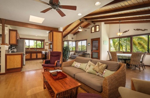 Honaunau-Napoopoo House | H6A-The Dolphin Bay House