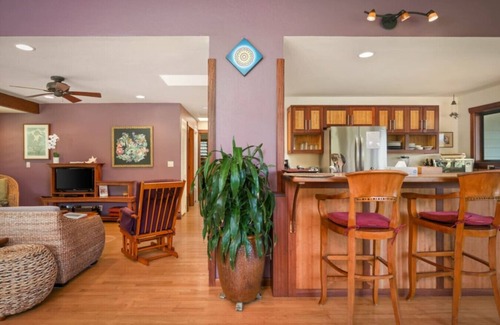 Honaunau-Napoopoo House | H6A-The Dolphin Bay House