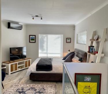 Somerset West Apartment | Hack's Shack