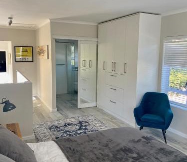 Somerset West Apartment | Hack's Shack