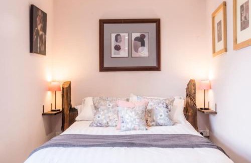 Nunnington Apartment | Hall View Guest Suite