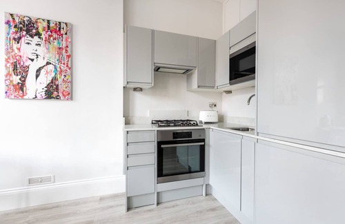 Hampstead Condo | Hampstead High Flyer- By Out of Office Lifestyle