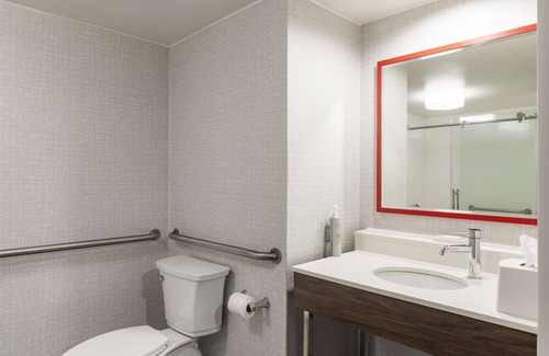 Athens Hotel | Hampton Inn Athens