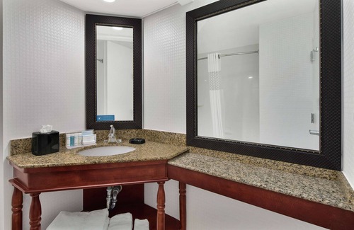 Newnan Hotel | Hampton Inn Atlanta - Newnan