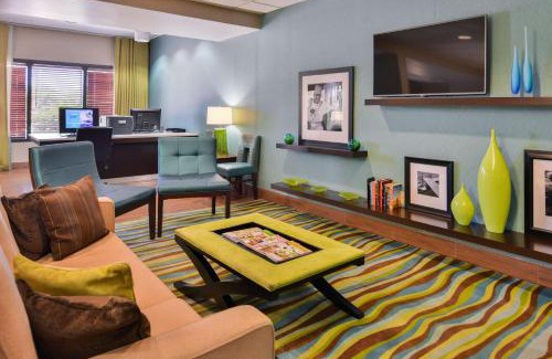 Decatur Hotel | Hampton Inn by Hilton Decatur