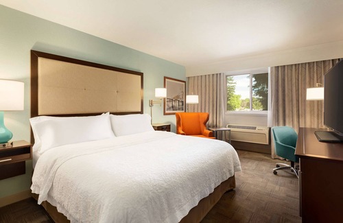 Clackamas Hotel | Hampton Inn Clackamas