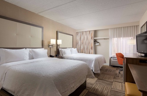 Commerce Hotel | Hampton Inn Commerce