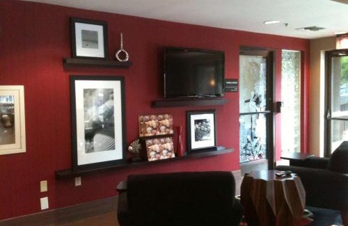 Biggar Hotel | Hampton Inn Fort Myers-Airport & I-75
