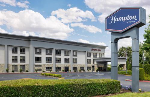 Wilkes East Hotel | Hampton Inn Portland East