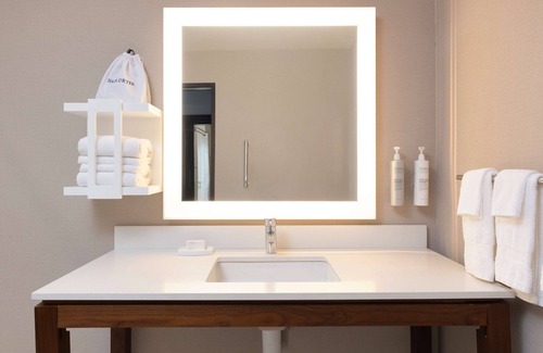 South San Jose Hotel | Hampton Inn San Jose Cherry Ave