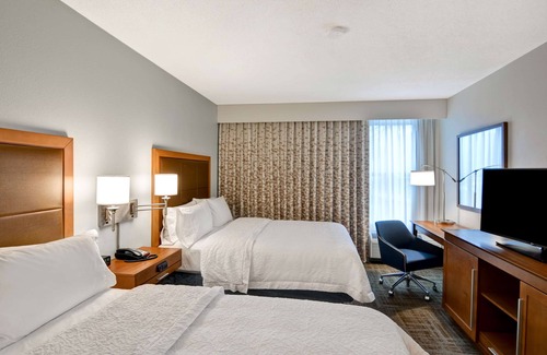 State College Hotel | Hampton Inn State College
