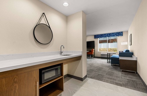 Bessemer Hotel | Hampton Inn & Suites Bessemer Birmingham