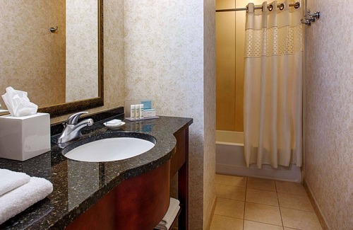 Central City Hotel | Hampton Inn & Suites Birmingham-Downtown-Tutwiler
