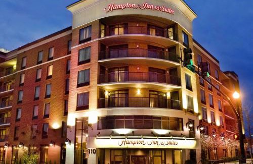 Sobro Hotel | Hampton Inn & Suites Nashville-Downtown