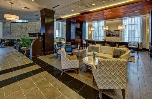 Sobro Hotel | Hampton Inn & Suites Nashville-Downtown