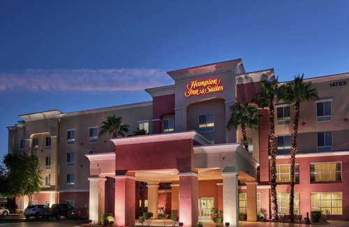 Surprise Hotel | Hampton Inn & Suites Phoenix-Surprise