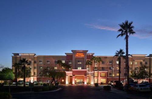 Surprise Hotel | Hampton Inn & Suites Phoenix-Surprise