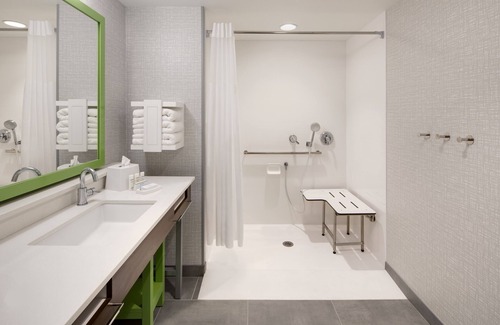 Richmond Hotel | Hampton Inn & Suites Richmond Short Pump