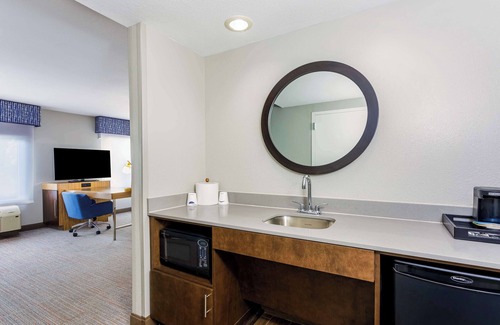 Tallahassee Hotel | Hampton Inn & Suites Tallahassee I-10/Thomasville Road, FL