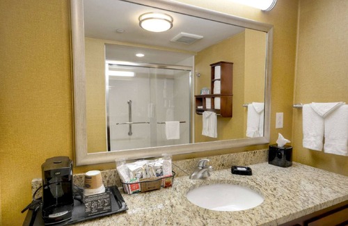 Tifton Hotel | Hampton Inn & Suites Tifton