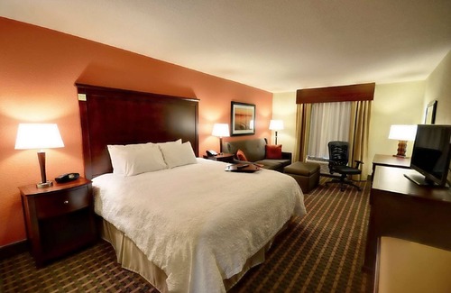 Tifton Hotel | Hampton Inn & Suites Tifton