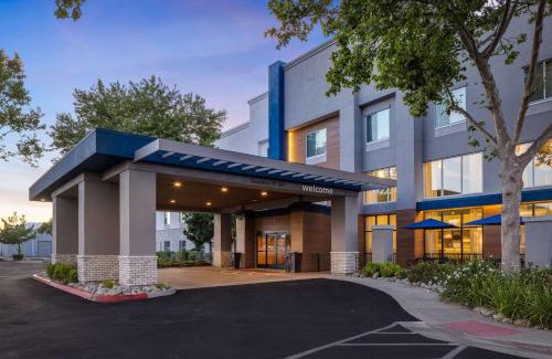 Yuba City Hotel | Hampton Inn & Suites Yuba City