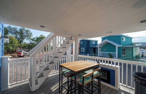 Parker Strip House | Happy Our! at Roadrunner Resort