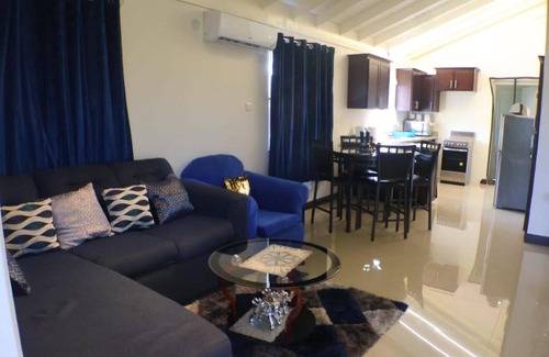 Old Harbour House | Harbour Oasis Retreat - Charming 2 Bedroom House