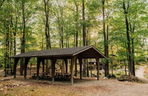 Pomona Cabin | Harriman Outdoor Center - White Oak Cabin