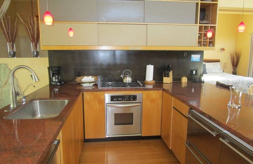Hillcrest Apartment | Hashihouse: luxury vacation and honeymoon rental