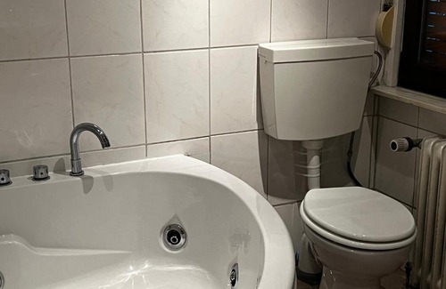 Hallenberg Bed & Breakfast | Haus Am Steinschab