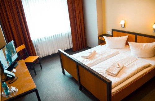 Probstzella-Lehesten-Marktgolitz Hotel | Haus des Volkes - Das Bauhaushotel
