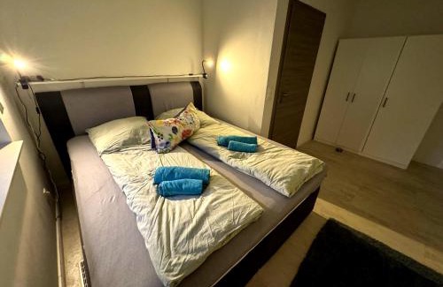 Lurup Apartment | Haushälfte nähe Volksparkstadion in Hamburg