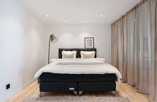 Uddevalla Municipality Apartment | Havsnära våning