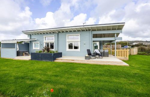 Braunton House | Hayditch, Great Field Lodges