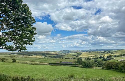 Longnor House | Headlands Farm