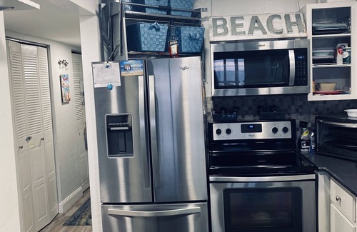 Sand Key Apartment | Healthcare Traveling Rental Paradise on the BEACH gated condo