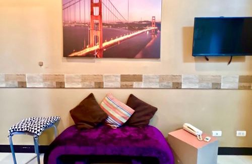 Pinagsama Apartment | Heart of BGC McKinley B3