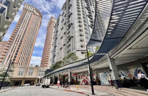 Pinagsama Apartment | Heart of BGC McKinley B3